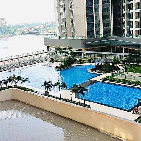 R&F Seine Region Family Suite Seaview 4Br 10-15Pax Near R&F Mall Ciq Johor Bahru Exterior photo