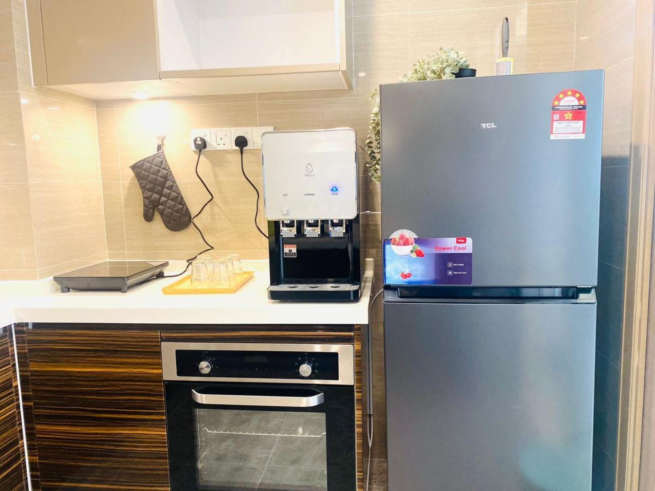 R&f Seine Region Family Seaview 4br 10-15pax Near R&f Mall Ciq Apartment