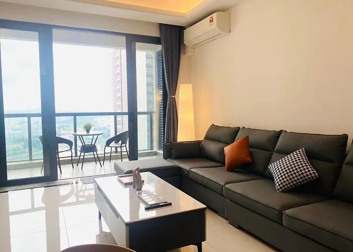 R&F Seine Region Family Suite Seaview 4Br 10-15Pax Near R&F Mall Ciq