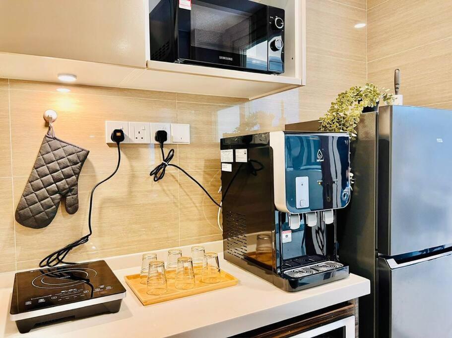 Apartment R&f Seine Region Family Seaview 4br 10-15pax Near R&f Mall Ciq