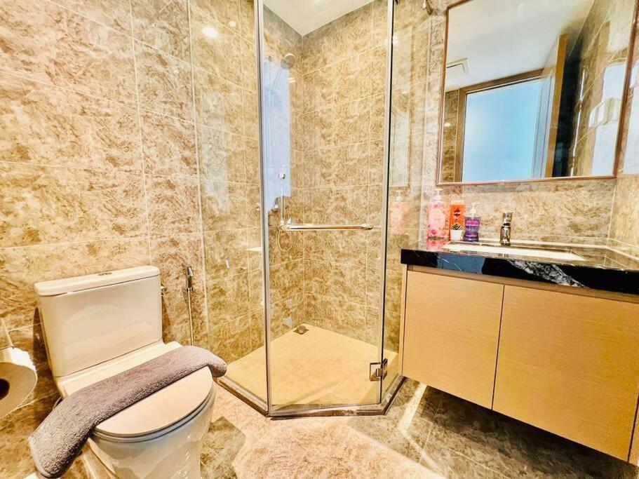 R&f Seine Region Family Seaview 4br 10-15pax Near R&f Mall Ciq *
