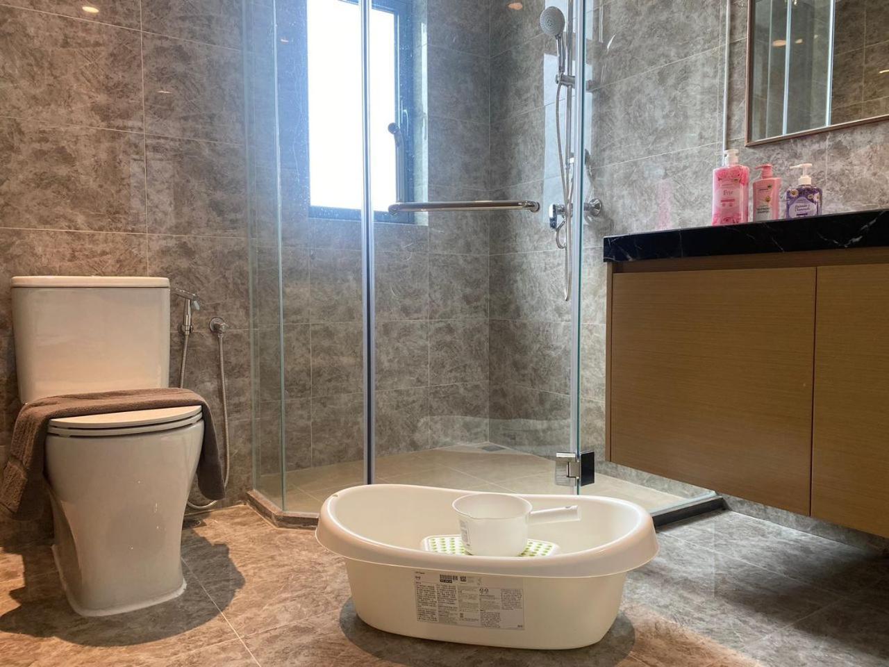 R&f Seine Region Family Seaview 4br 10-15pax Near R&f Mall Ciq Apartment *