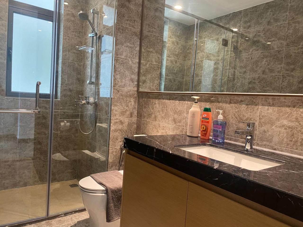 Apartment R&f Seine Region Family Seaview 4br 10-15pax Near R&f Mall Ciq *