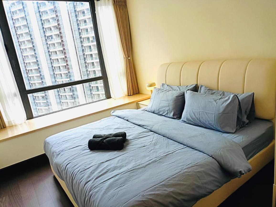R&f Seine Region Family Seaview 4br 10-15pax Near R&f Mall Ciq