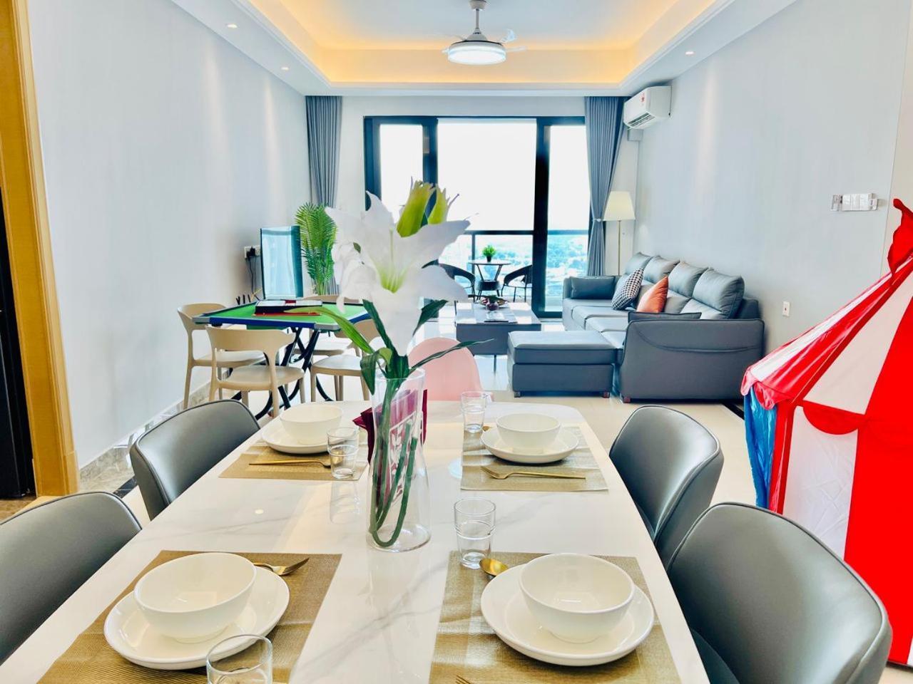 R&f Seine Region Family Seaview 4br 10-15pax Near R&f Mall Ciq *
